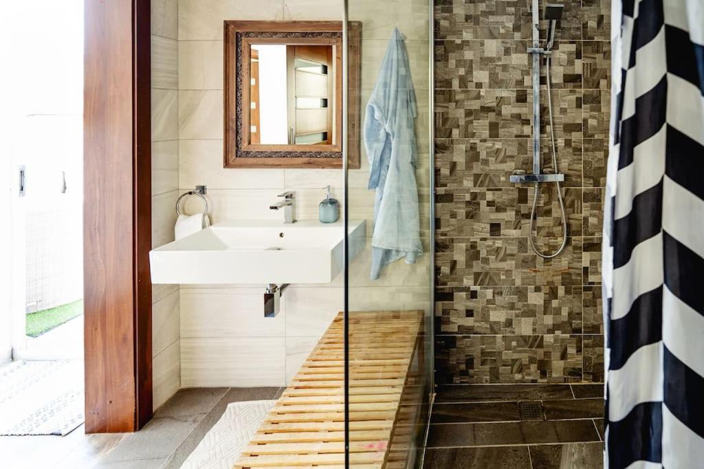 슬리에마 Luxury Designer Penthouse With Private Jacuzzi 아파트 외부 사진